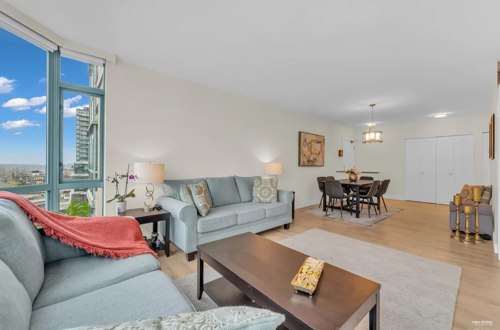Condo for sale at 801 140 E 14 Street North Vancouver British Columbia - MLS: R3116416