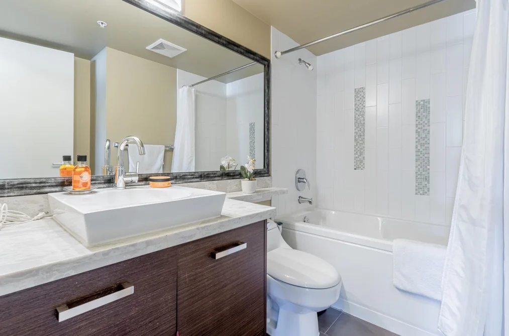 801 2959 GLEN DRIVE, Coquitlam BC V3B 0B8, Coquitlam BC — Residential for Sale - Photo 6