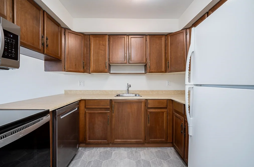 801 444 LONSDALE AVENUE, North Vancouver, BC — Residential for Sale — Photo 9 of 33