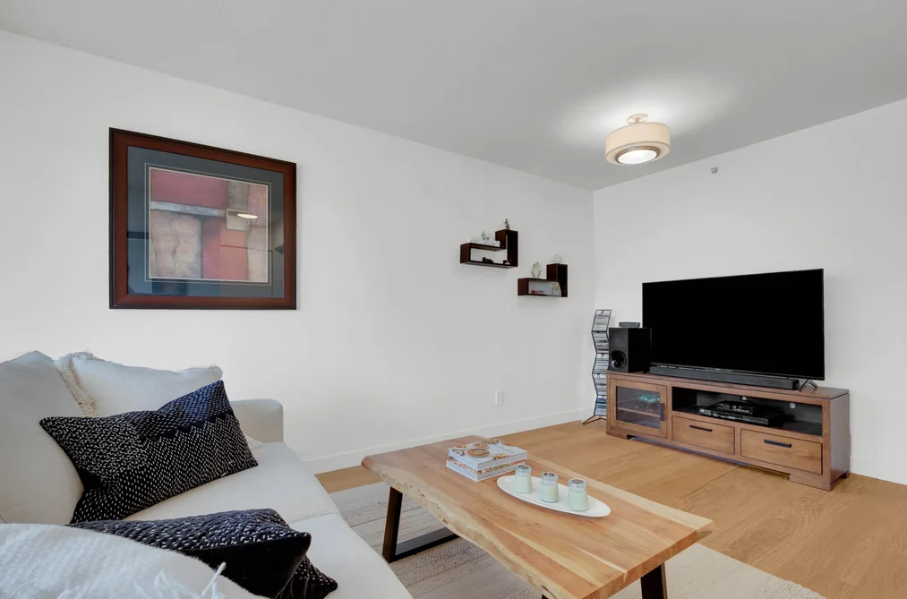801 488 HELMCKEN STREET STREET, Vancouver BC V6B 6E4, Vancouver BC — Residential for Sale - Photo 2