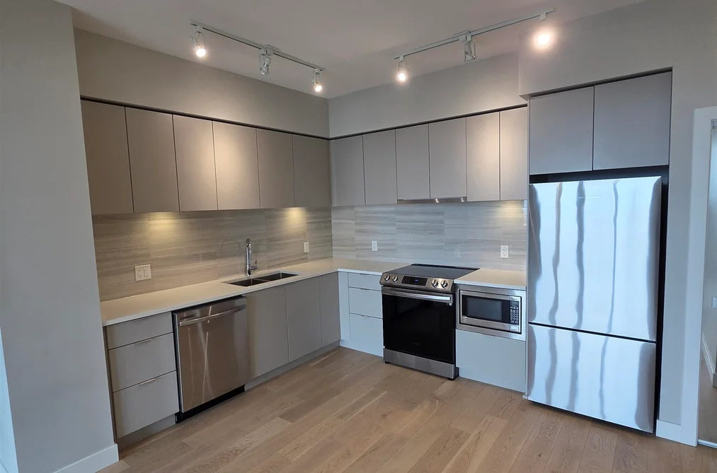 Condo for sale at 801 8761 University Crescent Burnaby British Columbia - MLS: R3104211