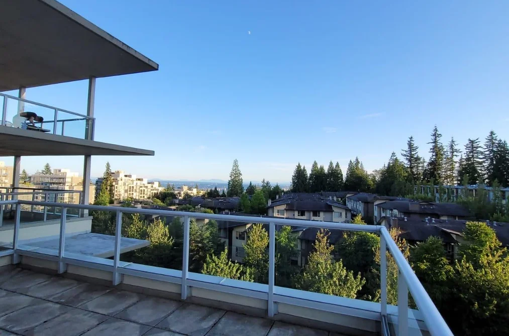 Condo for sale at 801 9232 University Crescent Burnaby British Columbia - MLS: R3110929
