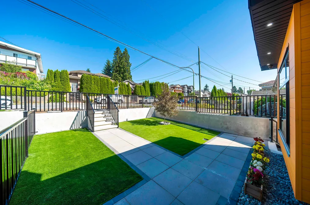8012 11TH AVE, Burnaby BC V3N 2N7, Burnaby BC — Residential for Sale - Photo 6