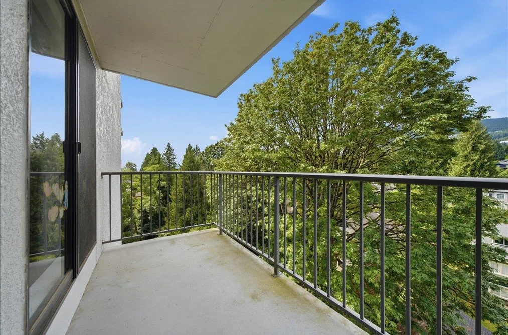 802 1745 ESQUIMALT AVENUE, West Vancouver BC V7V 1R7, West Vancouver BC — Residential for Sale — Photo 14 of 40