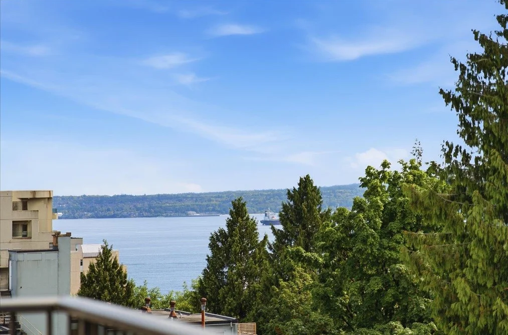 802 1745 ESQUIMALT AVENUE, West Vancouver BC V7V 1R7, West Vancouver BC — Residential for Sale — Photo 15 of 40
