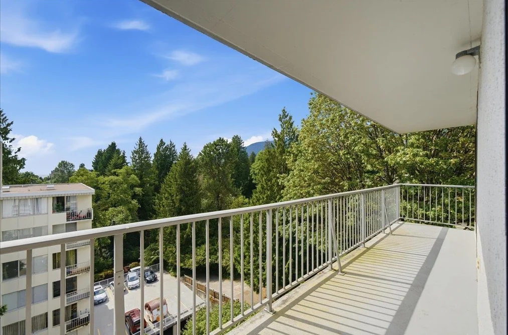 802 1745 ESQUIMALT AVENUE, West Vancouver BC V7V 1R7, West Vancouver BC — Residential for Sale — Photo 28 of 40