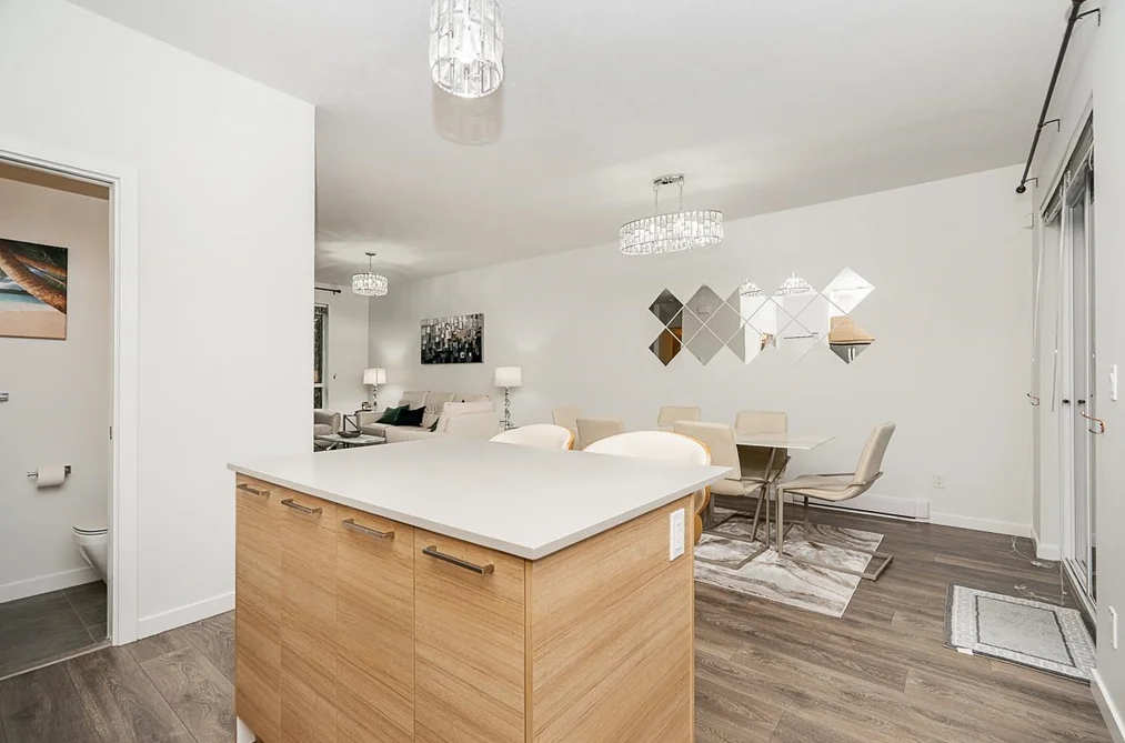 802-18505 Laurensen Place, Surrey, BC - Townhouse for Sale - Photo 15 of 39