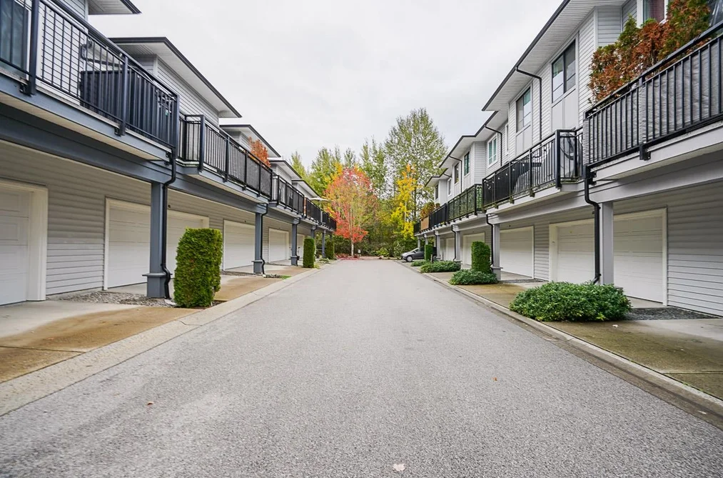 802-18505 Laurensen Place, Surrey, BC - Townhouse for Sale - Photo 34 of 39