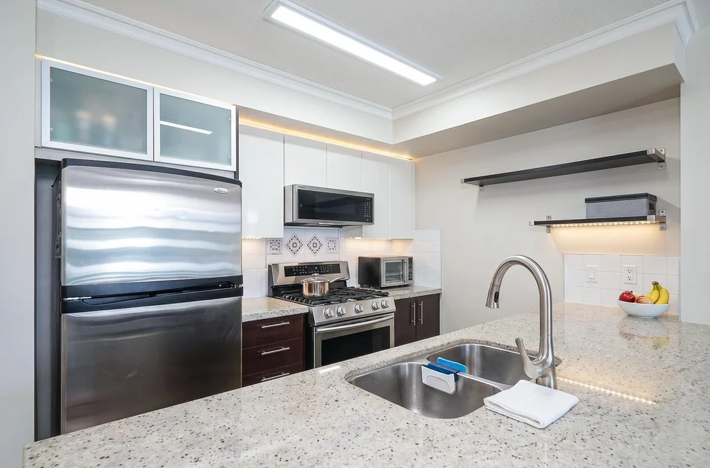 802 2289 YUKON CRESCENT, Burnaby BC V5C 0B2, Burnaby BC — Residential for Sale - Photo 4
