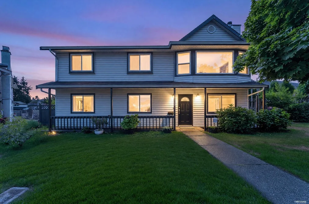 House for sale at 8020 Dominion Place Surrey British Columbia - MLS: R3165475