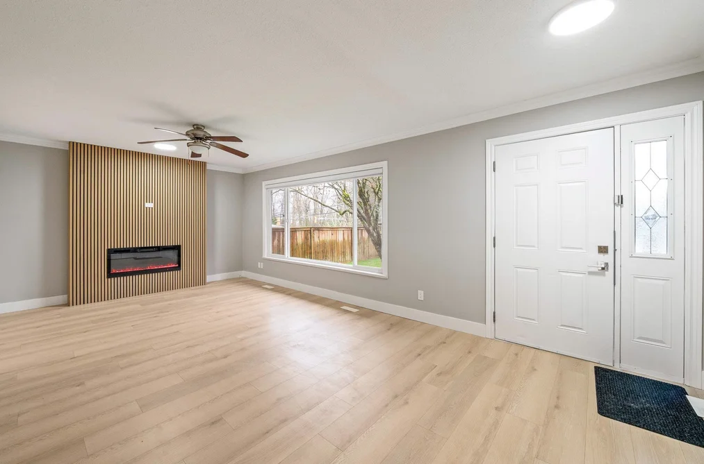8024 CEDAR STREET, Mission BC V2V 3N1, Mission BC — Residential for Sale - Photo 2