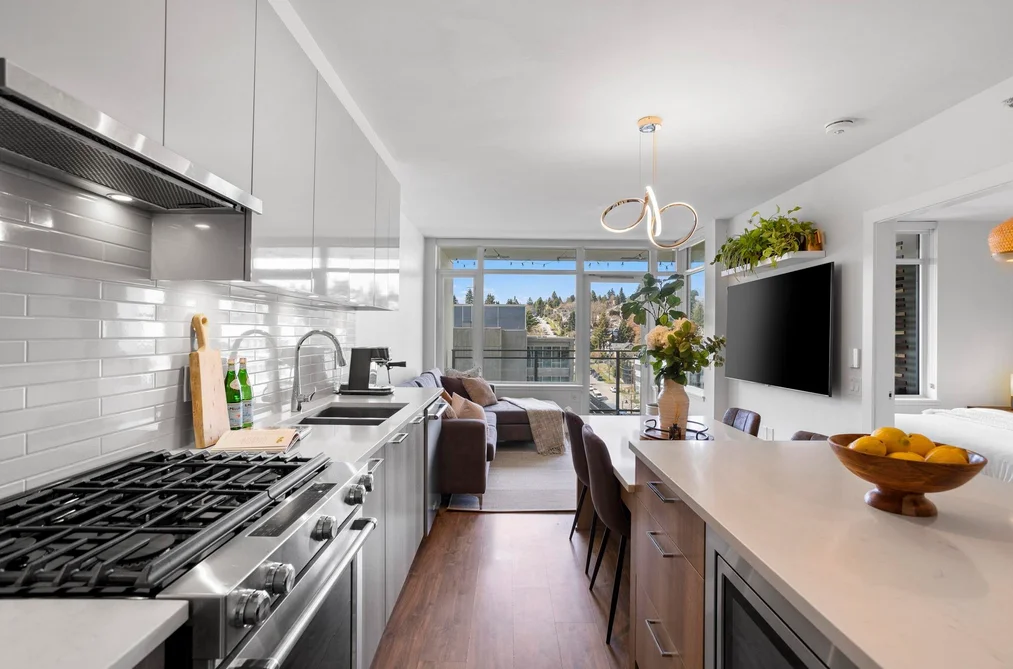 803 258 NELSON'S COURT, New Westminster BC V3L 0J9, New Westminster BC — Residential for Sale - Photo 4