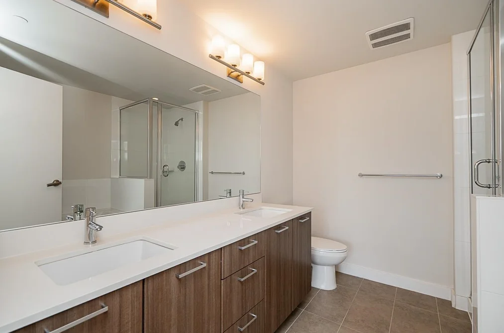803 301 CAPILANO ROAD, Port Moody BC V3H 0G6, Port Moody BC — Residential for Sale — Photo 18 of 40