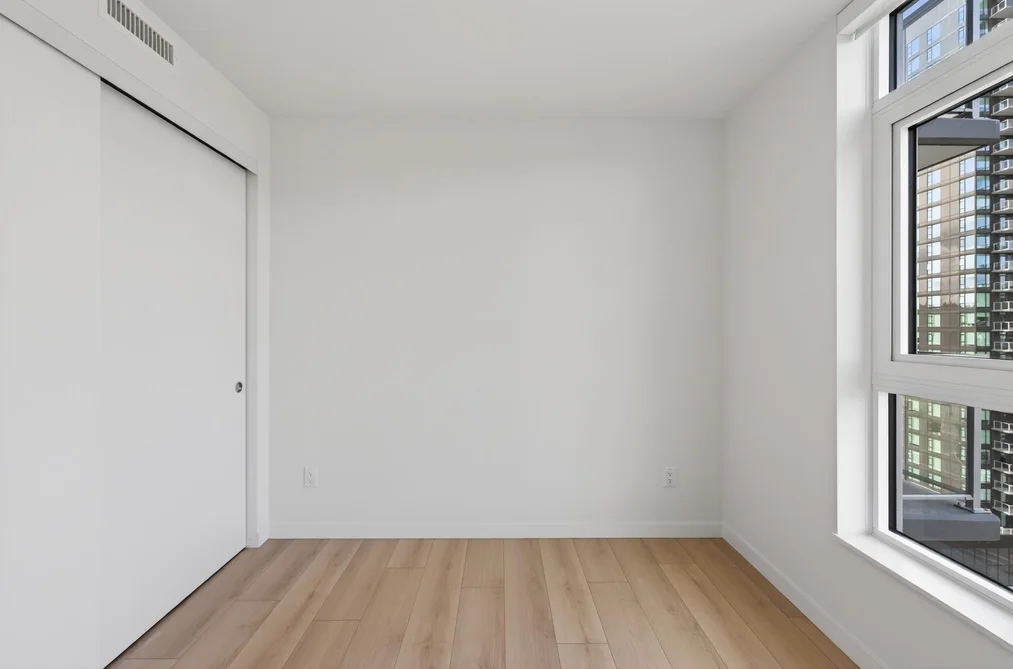 803 311 ALDERSON AVENUE, Coquitlam BC V3K 0K3, Coquitlam BC — Residential for Sale — Photo 5 of 13