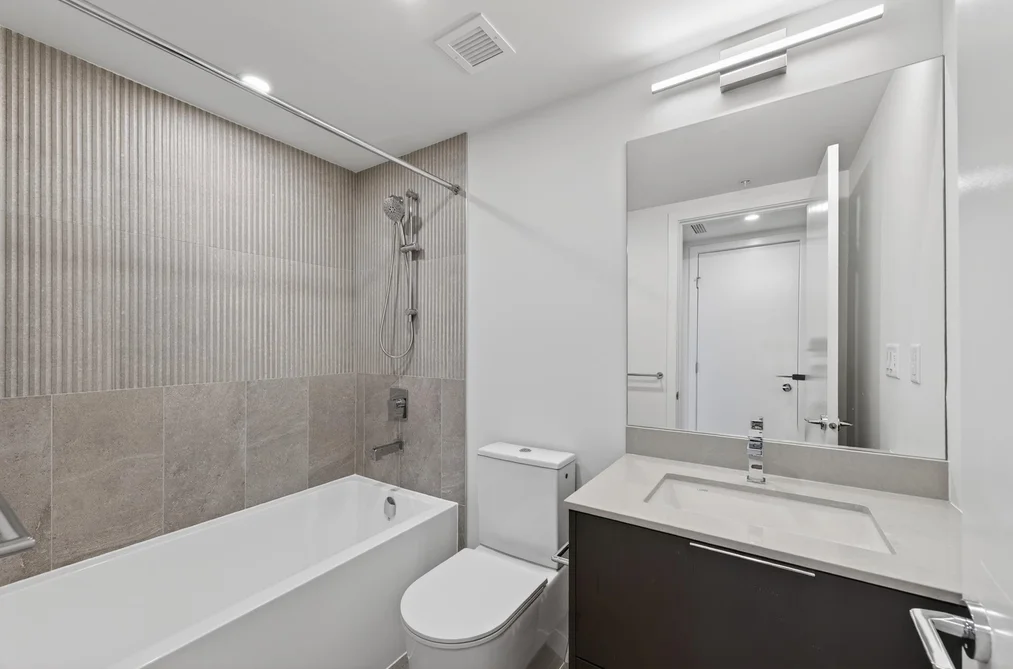 803 311 ALDERSON AVENUE, Coquitlam BC V3K 0K3, Coquitlam BC — Residential for Sale — Photo 7 of 13