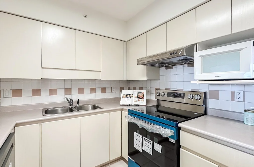 803 8248 LANSDOWNE ROAD, Richmond BC V6X 3Y9, Richmond BC — Residential for Sale - Photo 7