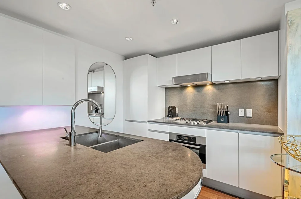 803 8555 GRANVILLE STREET, Vancouver BC V6P 0C3, Vancouver BC — Residential for Sale - Photo 7