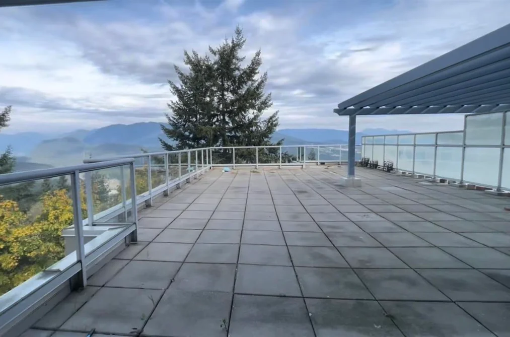 Condo for sale at 803 9262 University Crescent Burnaby British Columbia - MLS: R3118664