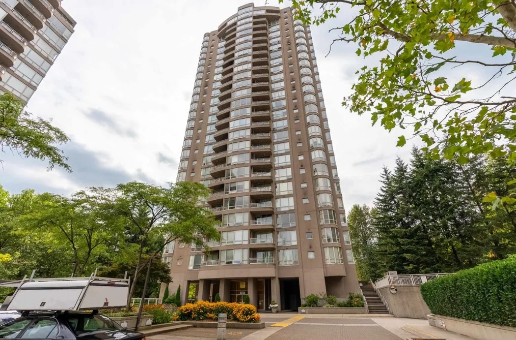 Condo for sale at 803 9603 Manchester Drive Burnaby British Columbia - MLS: R3162348