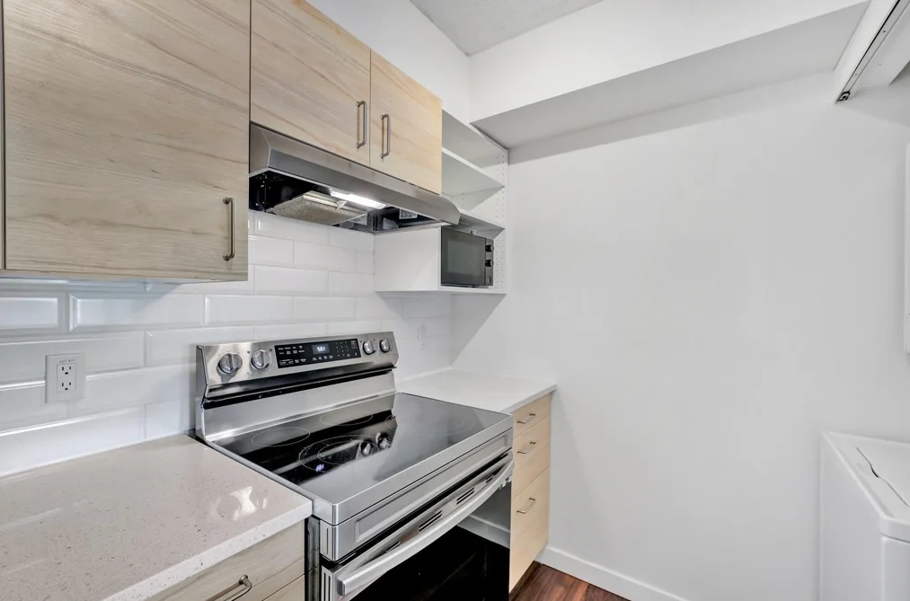 803 9830 WHALLEY BOULEVARD, Surrey BC V3T 5S7, Surrey BC — Residential for Sale - Photo 5