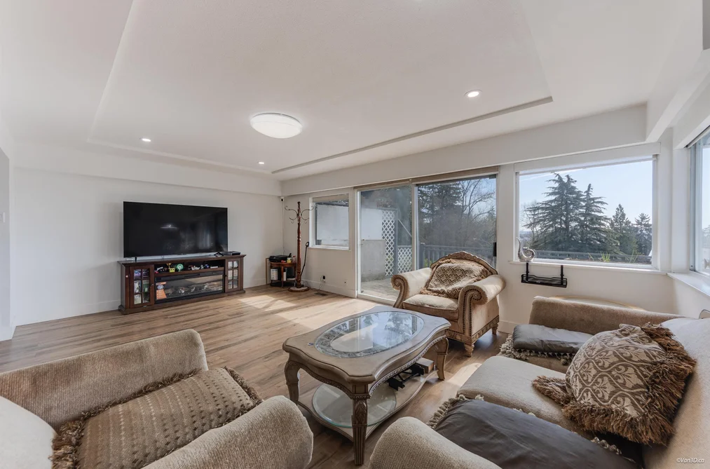 8035 NELSON AVENUE, Burnaby BC V5J 4E6, Burnaby BC — Residential for Sale - Photo 2