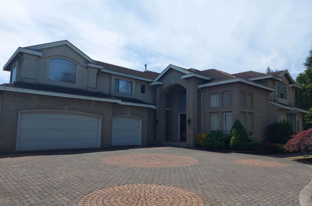 House for sale at 8038 Cloverlake Court Burnaby British Columbia - MLS: R3014172