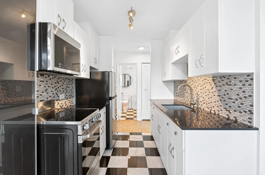 804 1330 HARWOOD STREET, Vancouver BC V6E 1S8, Vancouver BC — Residential for Sale - Photo 2