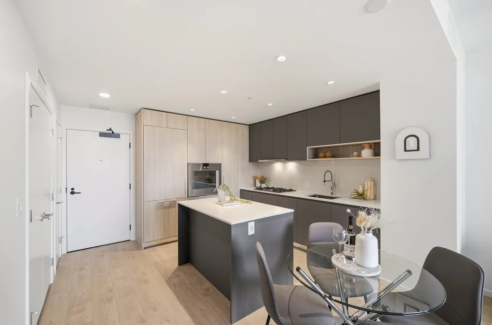 804 6200 MINORU BOULEVARD, Richmond BC V6Y 0M9, Richmond BC — Residential for Sale - Photo 2