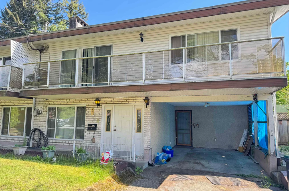 804-806 INGERSOLL AVENUE, Coquitlam BC V3J 4L9, Coquitlam BC — Residential Income for Sale - Photo 2
