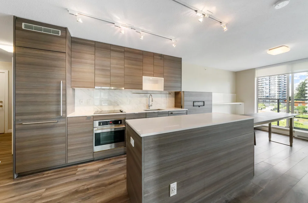 Condo for sale at 805 13398 104 Avenue Surrey British Columbia - MLS: R3137309