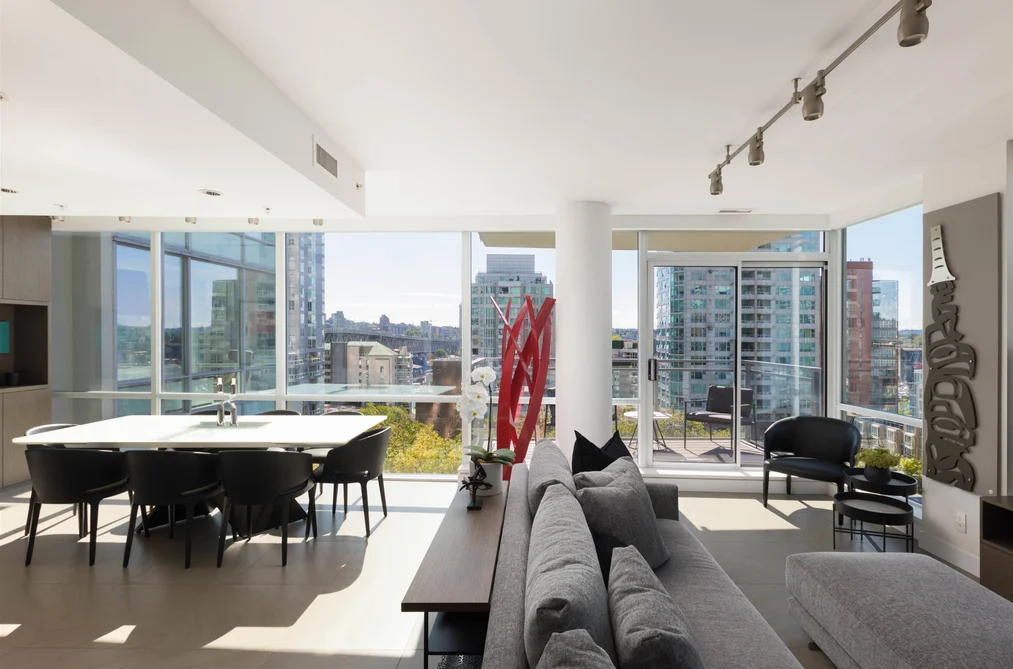 Condo for sale at 805 1455 Howe Street Vancouver British Columbia - MLS: R3162339