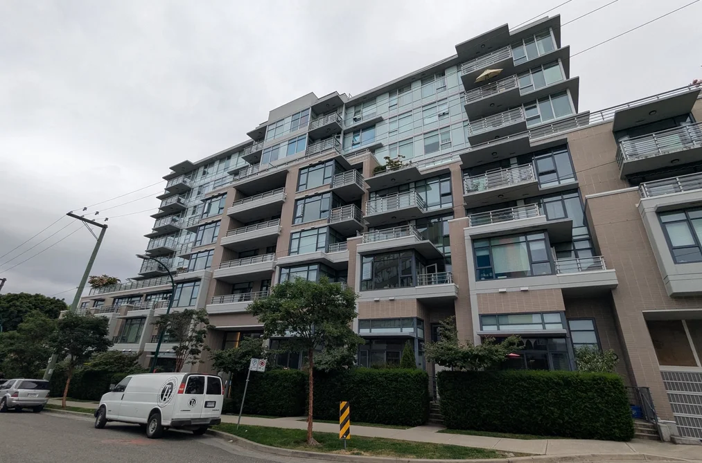Condo for sale at 805 2788 Prince Edward Street Vancouver British Columbia - MLS: R3143695