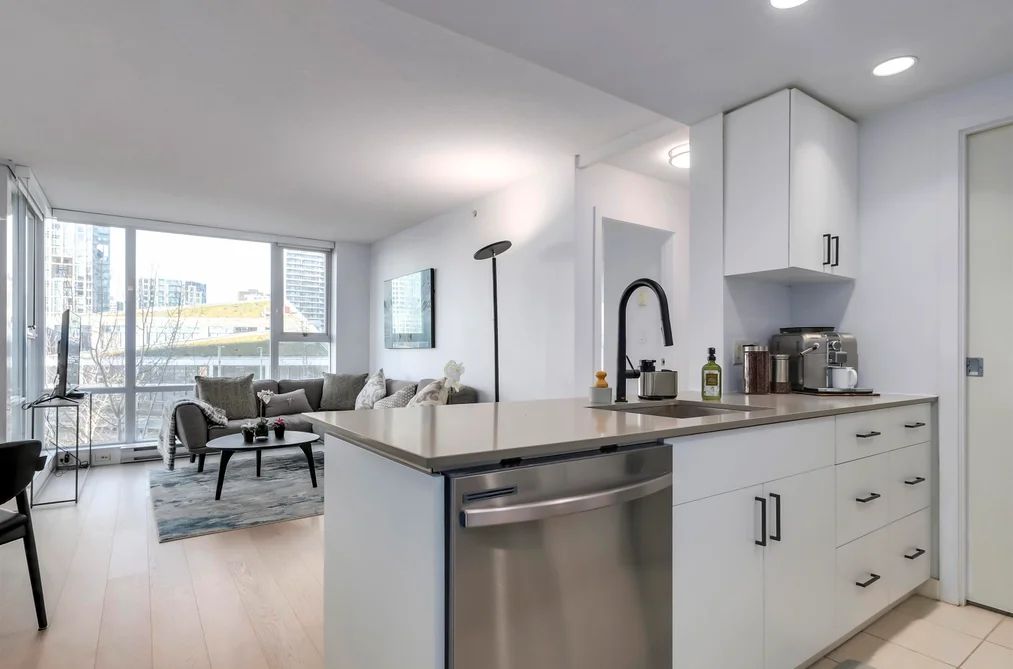805 550 PACIFIC STREET, Vancouver BC V6Z 3G2, Vancouver BC — Residential for Sale - Photo 2