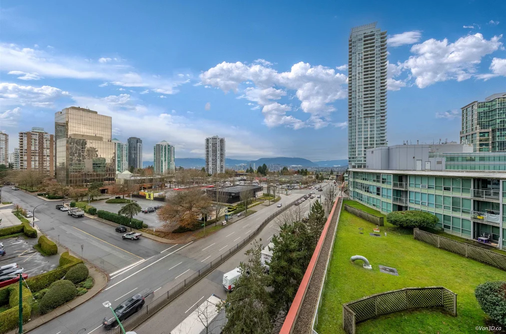 6088 WILLINGDON AVENUE, Burnaby BC V5H 4V2, Burnaby BC — Residential for Sale — Photo 4 of 27