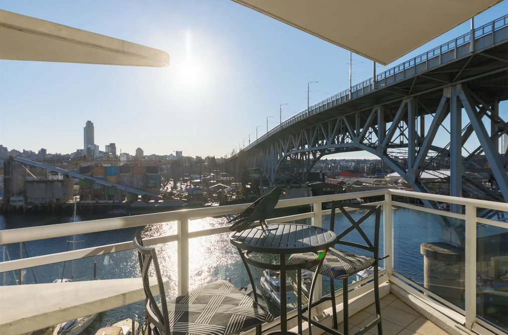 Condo for sale at 805 628 Kinghorne Mews Vancouver British Columbia - MLS: R3091569