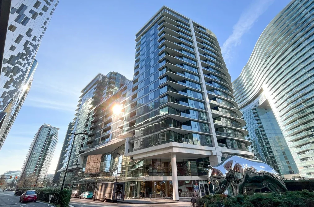 Condo for sale at 805 68 Smithe Street Vancouver British Columbia - MLS: R2968913