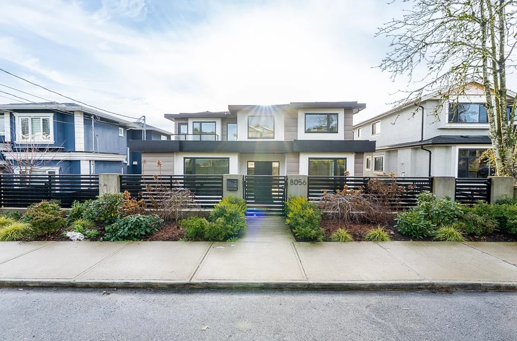 House for sale at 8056 12th Avenue Burnaby British Columbia - MLS: R3085923