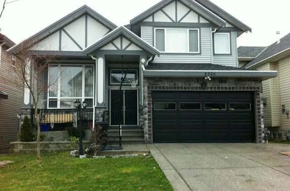 8056 135a St, Surrey, BC - MLS: R3176898