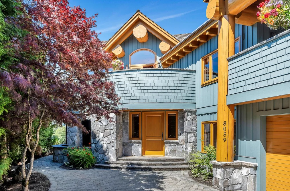 House for sale at 8059 Nicklaus North Boulevard Whistler British Columbia - MLS: R3137064
