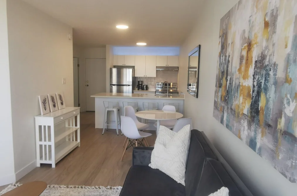 806 1330 BURRARD STREET, Vancouver BC V6Z 2B8, Vancouver BC — Residential for Sale - Photo 2