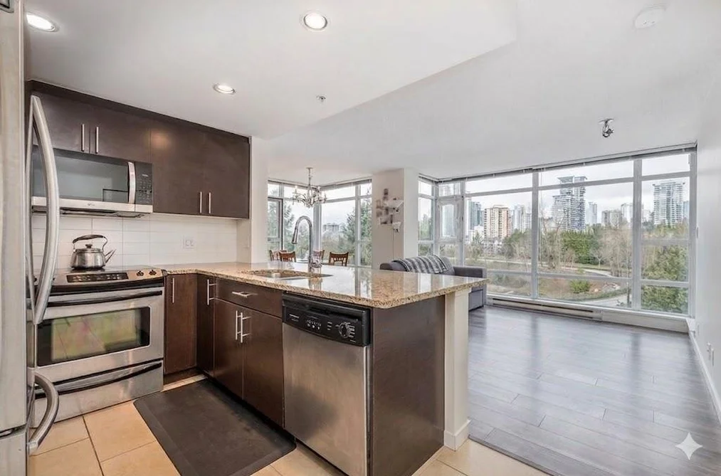 806 575 DELESTRE AVENUE, Coquitlam BC V3K 0A6, Coquitlam BC — Residential for Sale - Photo 3