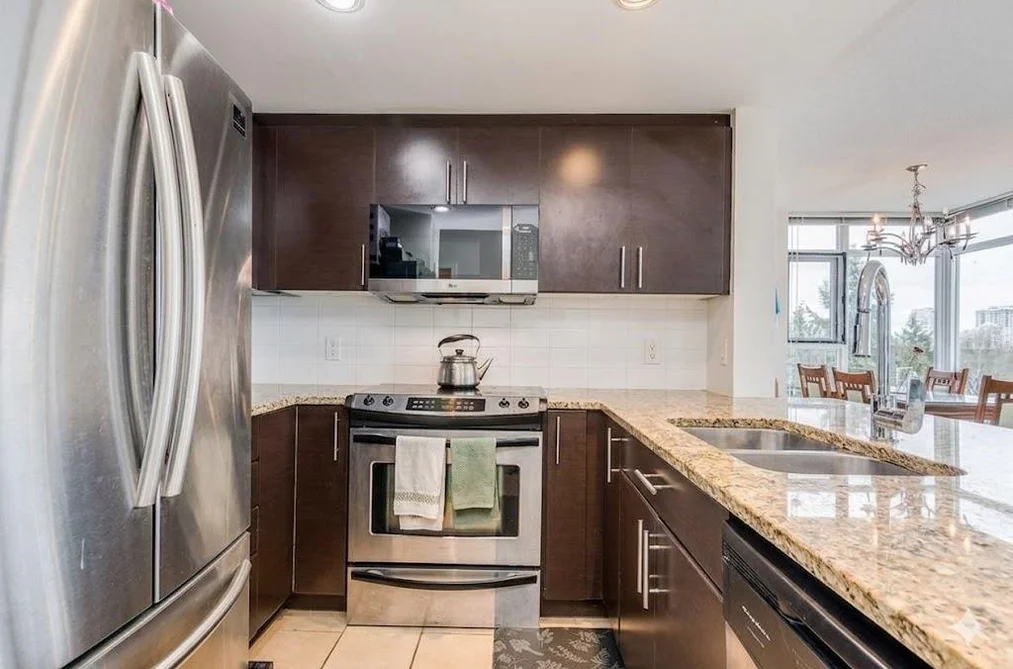 806 575 DELESTRE AVENUE, Coquitlam BC V3K 0A6, Coquitlam BC — Residential for Sale - Photo 4