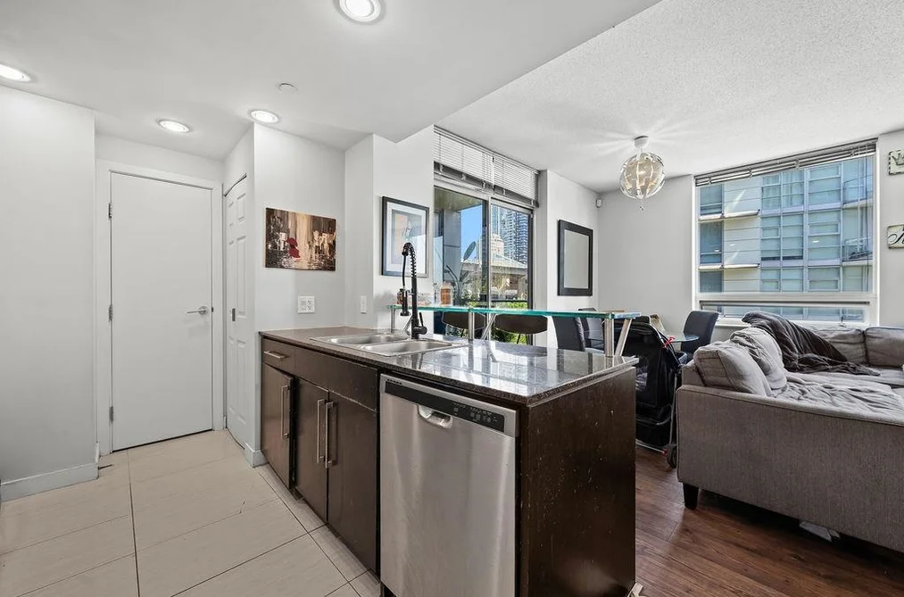 806 633 KINGHORNE MEWS, Vancouver BC V6Z 3H3, Vancouver BC — Residential for Sale - Photo 3