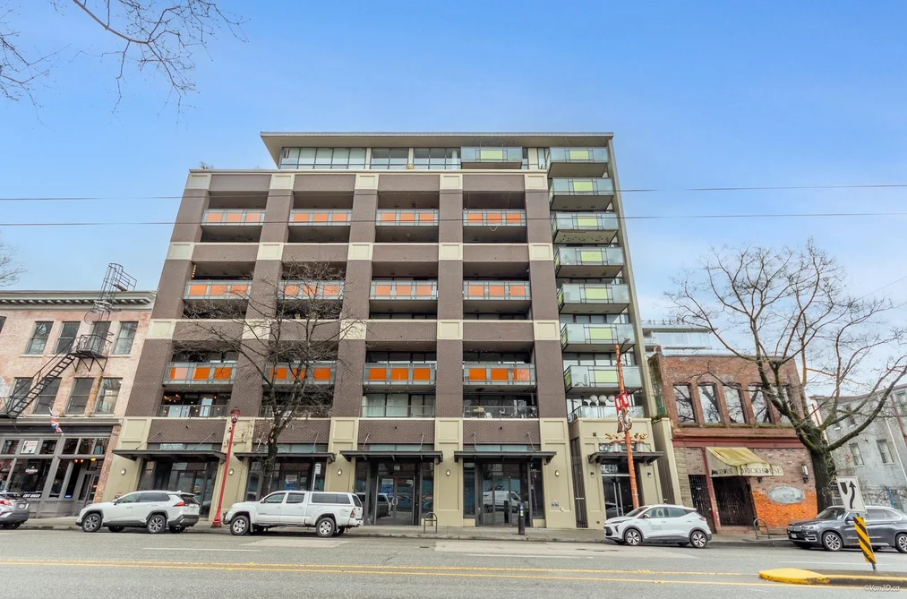 806 718 MAIN STREET, Vancouver BC V6A 0B1, Vancouver BC — Residential for Sale - Photo 2