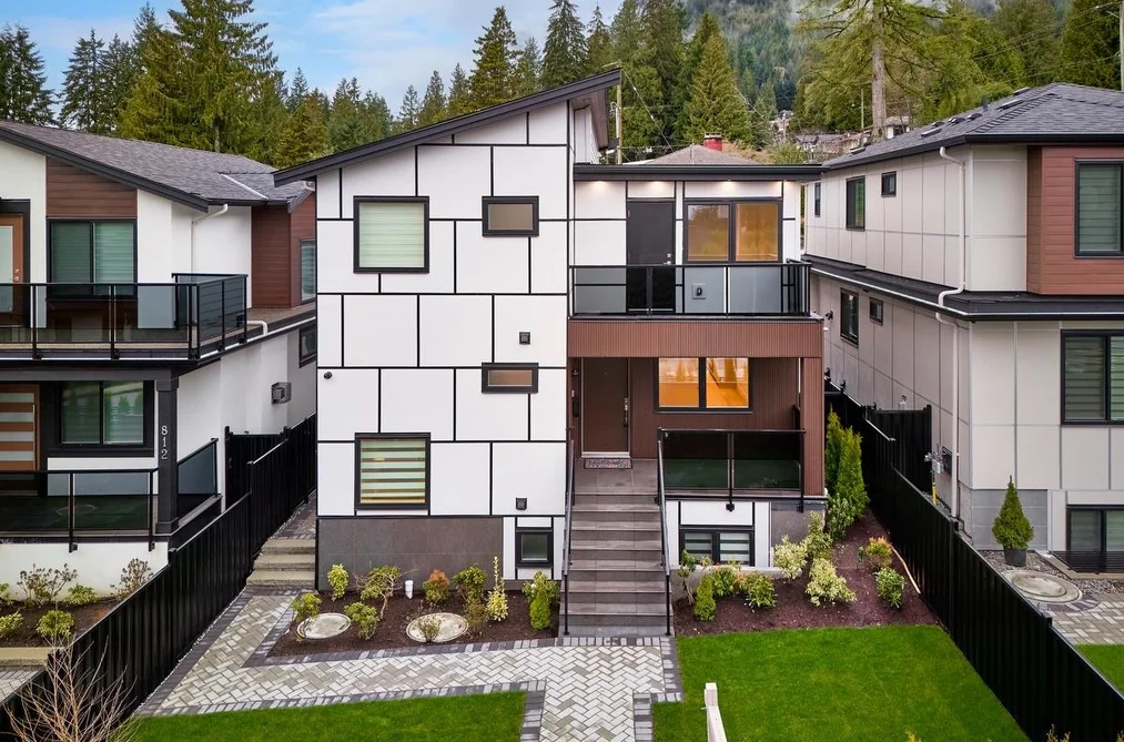 House for sale at 806 Montroyal Boulevard North Vancouver British Columbia - MLS: R3122669
