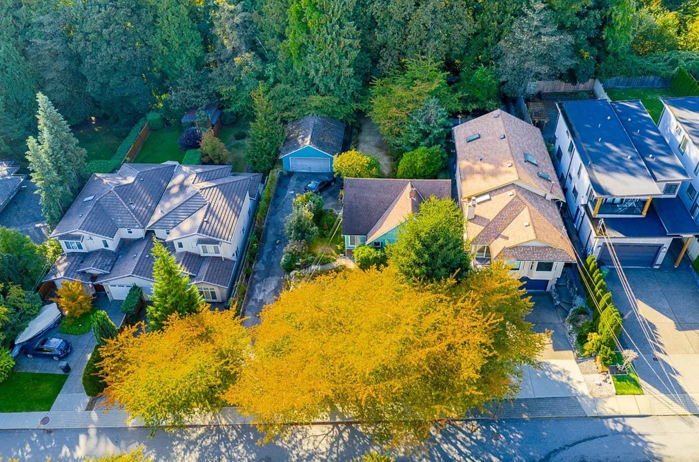 8061 MCGREGOR AVENUE, Burnaby BC V5J 4H7, Burnaby BC — Residential for Sale — Photo 14 of 35