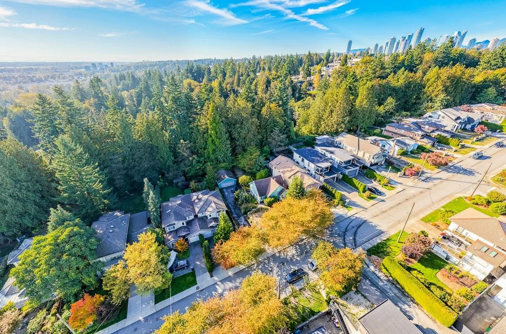8061 MCGREGOR AVENUE, Burnaby BC V5J 4H7, Burnaby BC — Residential for Sale — Photo 16 of 35