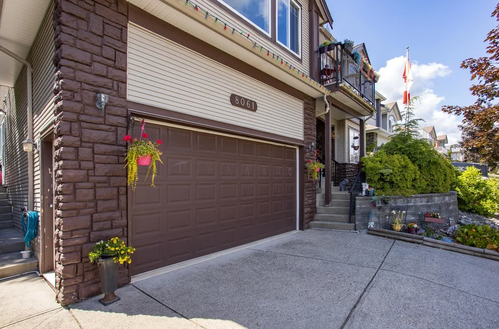 8061 TOPPER DRIVE, Mission BC V2V 7A8, Mission BC — Residential for Sale — Photo 5 of 39