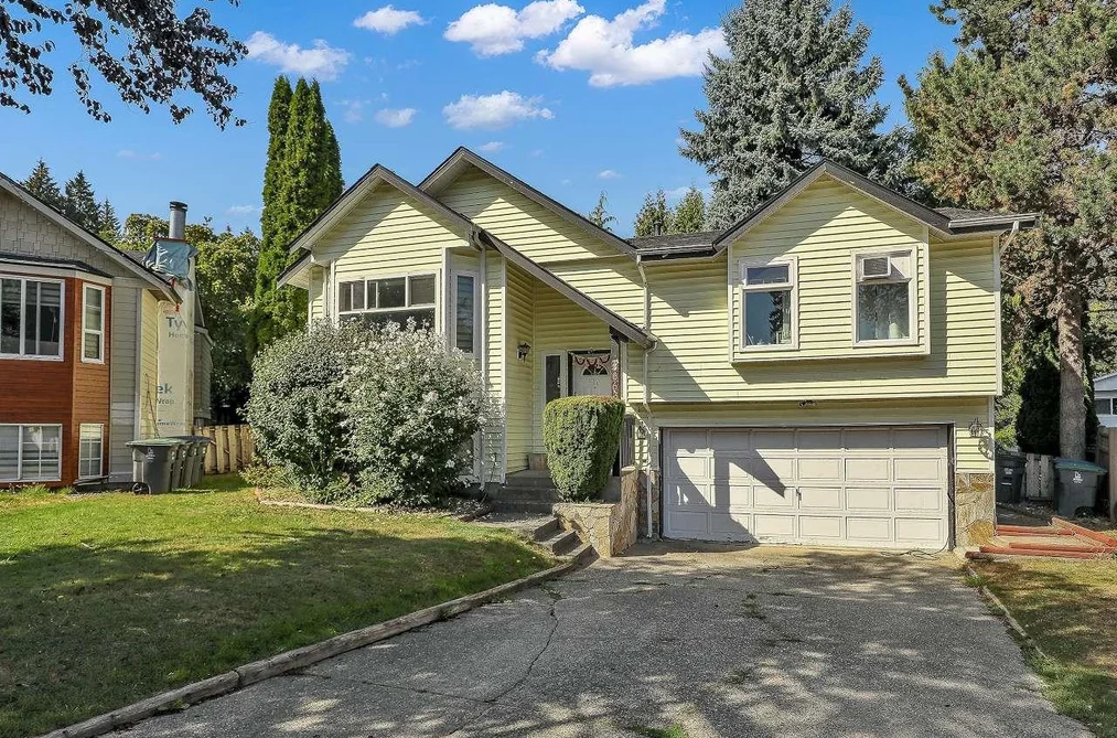 House for sale at 8063 138a Street Surrey British Columbia - MLS: R3051409