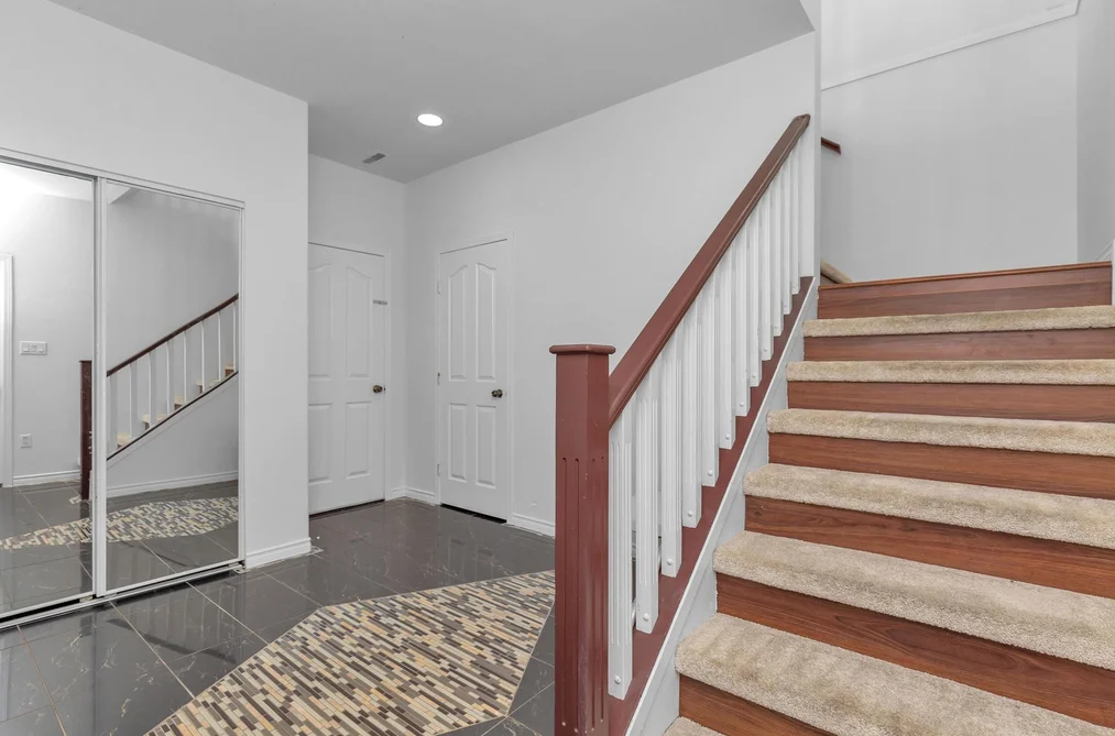 8067 CEDAR STREET, Mission BC V2V 3N2, Mission BC — Residential for Sale - Photo 5